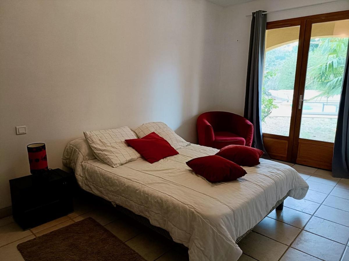 Villa De La Croix De La Main Veyrignac Екстер'єр фото